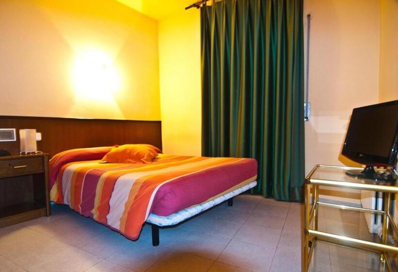 标准间, Hostal Les Collades