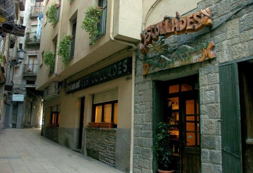 标准三人间, Hostal Les Collades