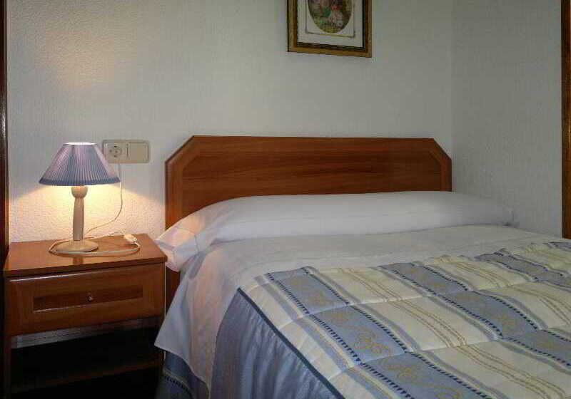 اتاق استاندارد یک نفره, Hostal San Antonio