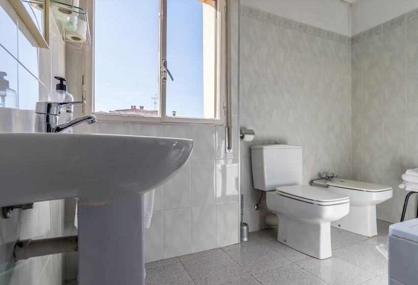 חדר סטנדרט, Hostal Urgell