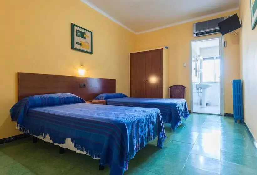 Habitació Estàndard, Hostal Urgell
