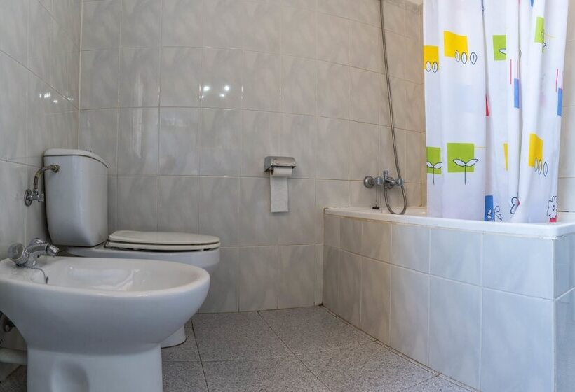 Номер Стандарт Индивидуальный, Hostal Urgell