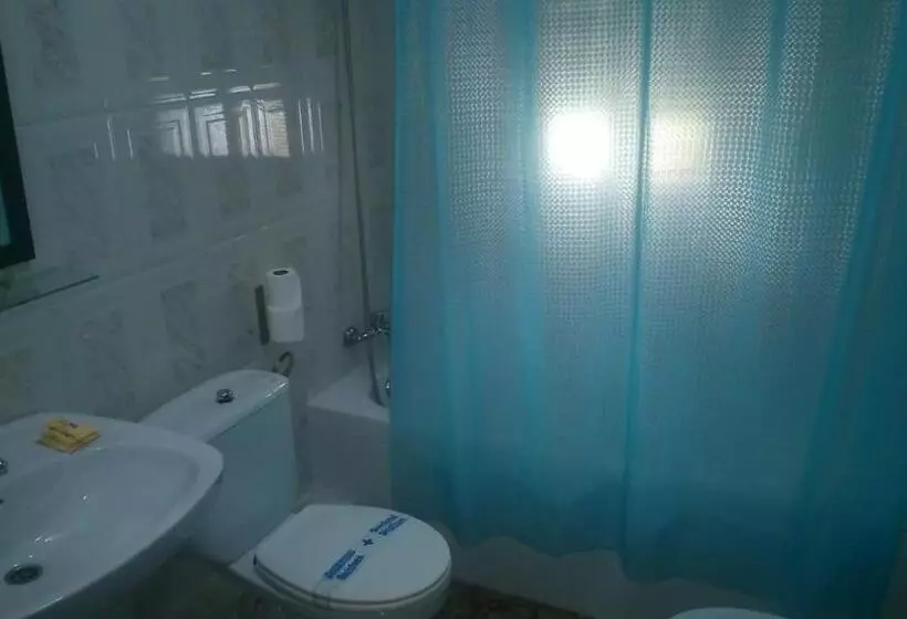 اتاق خانوادگی, Hostal Virgen Del Rocío