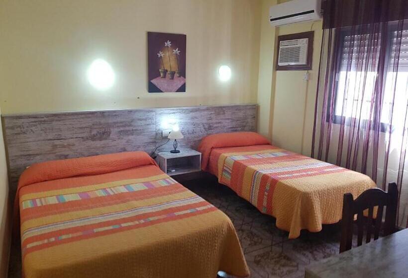 Семейный Номер, Hostal Virgen Del Rocío