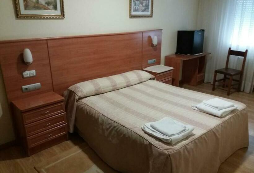 غرفة قياسية فردية, 2 De Mayo 2