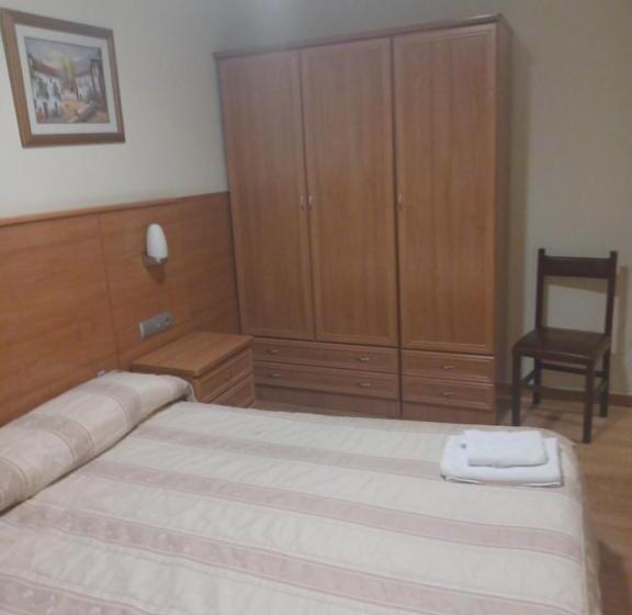 غرفة قياسية, 2 De Mayo 2