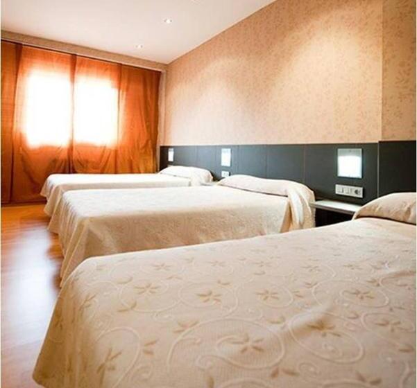 スタンダードトリプルルーム, Area Serrano