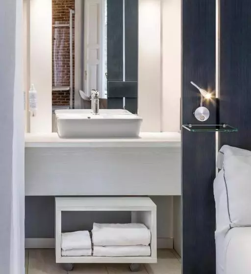 スーペリアールーム, B&b Hotel Madrid Centro Fuencarral 52