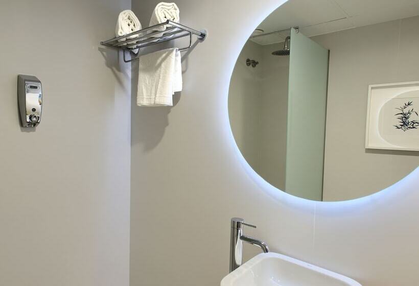 غرفة ديلوكس, Luze El Villa