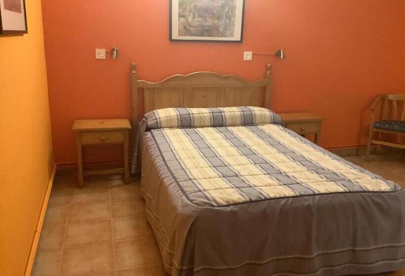 スタンダードルーム, Hostal Albe