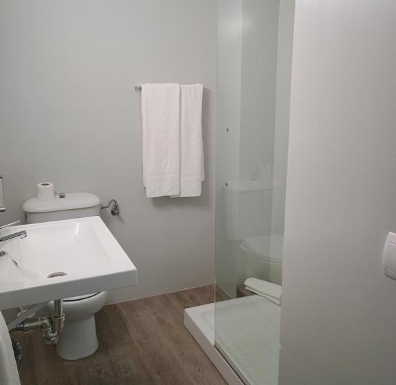 标准三人间, La Malagueña By Croma