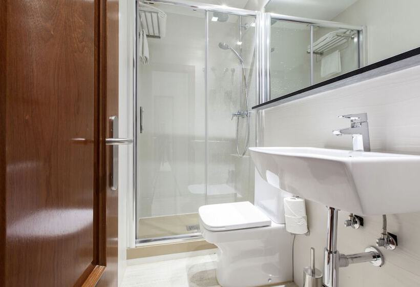 Habitación Estándar Individual, Hostal Castilla I Atocha