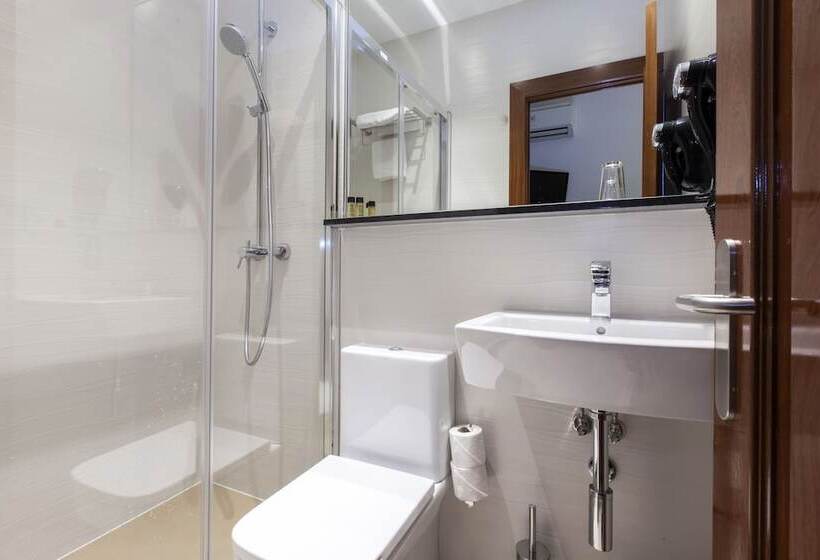 Habitación Estándar, Hostal Castilla I Atocha