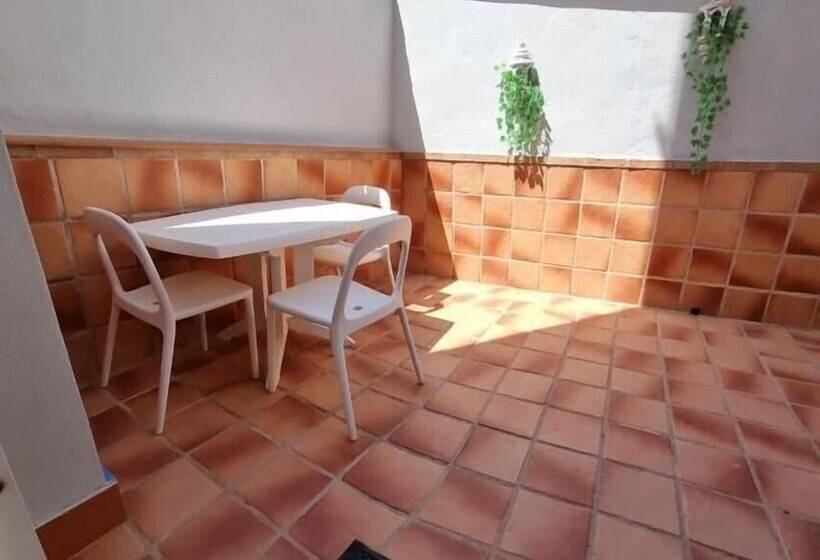 标准三人间, Hostal Cuevas