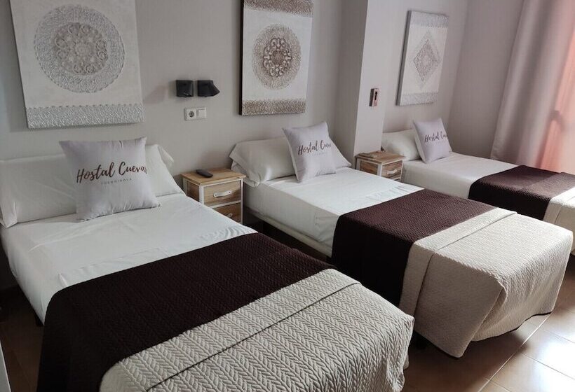 标准三人间, Hostal Cuevas