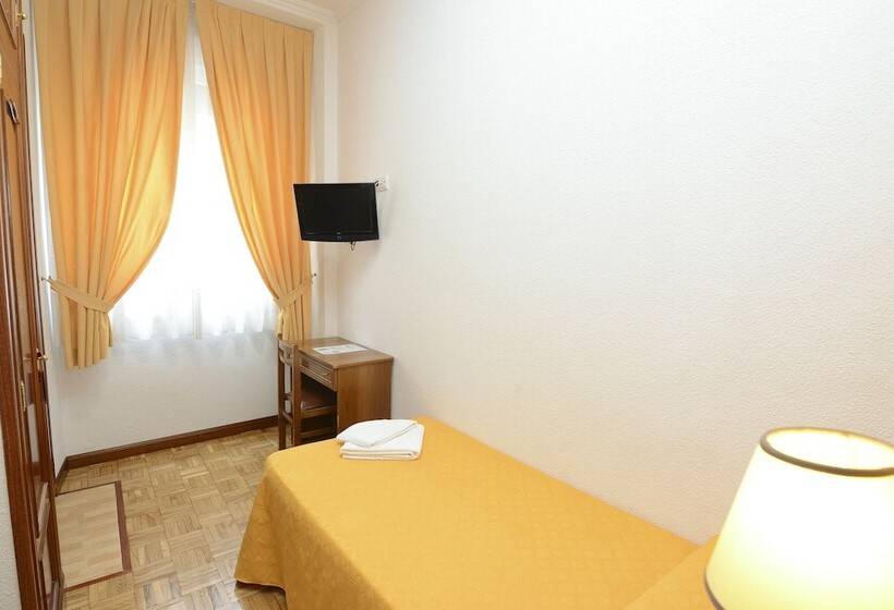 اتاق استاندارد یک نفره, Hostal Edreira