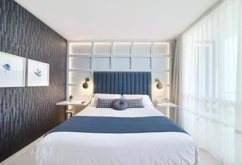 デラックスルーム, Luze El Villa