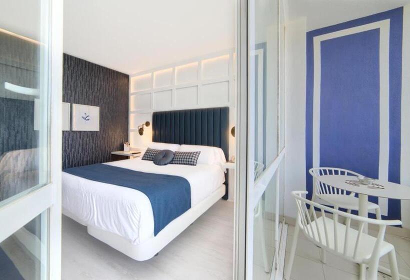 غرفة ديلوكس مزودة بشرفة, Luze El Villa