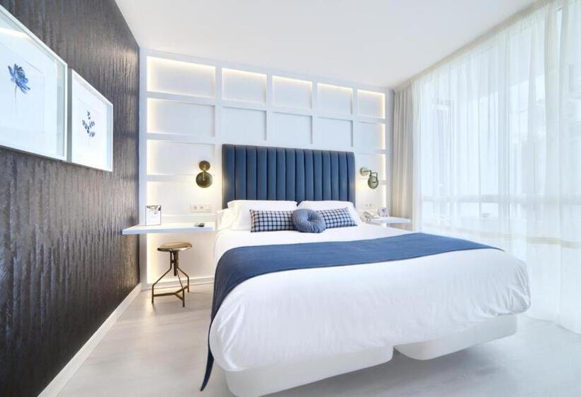 غرفة ديلوكس مزودة بشرفة, Luze El Villa