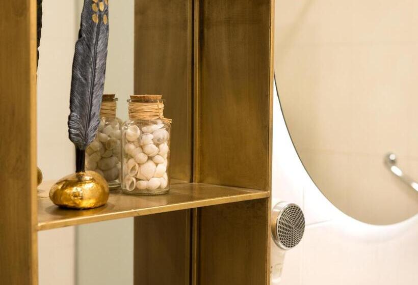 غرفة قياسية, Luze El Villa