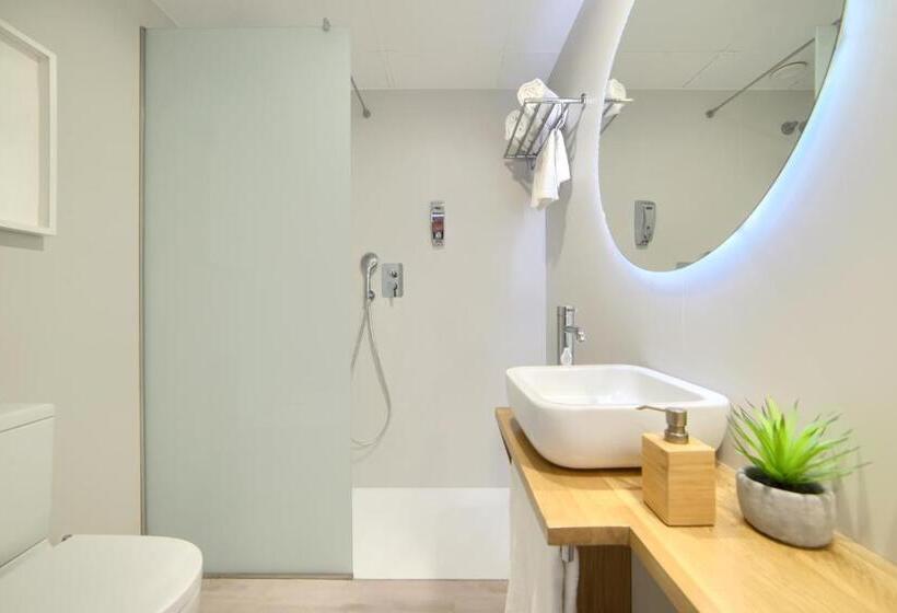 غرفة ديلوكس, Luze El Villa