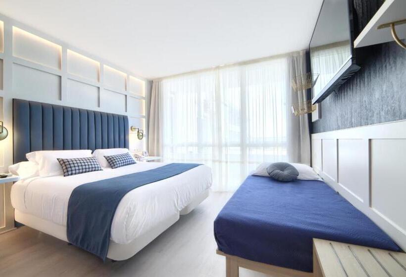 غرفة ديلوكس مزودة بشرفة, Luze El Villa