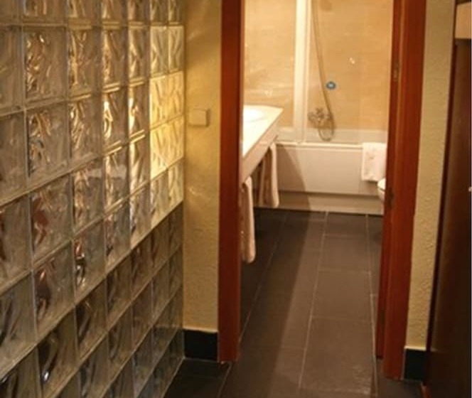 غرفة قياسية, Prado Real