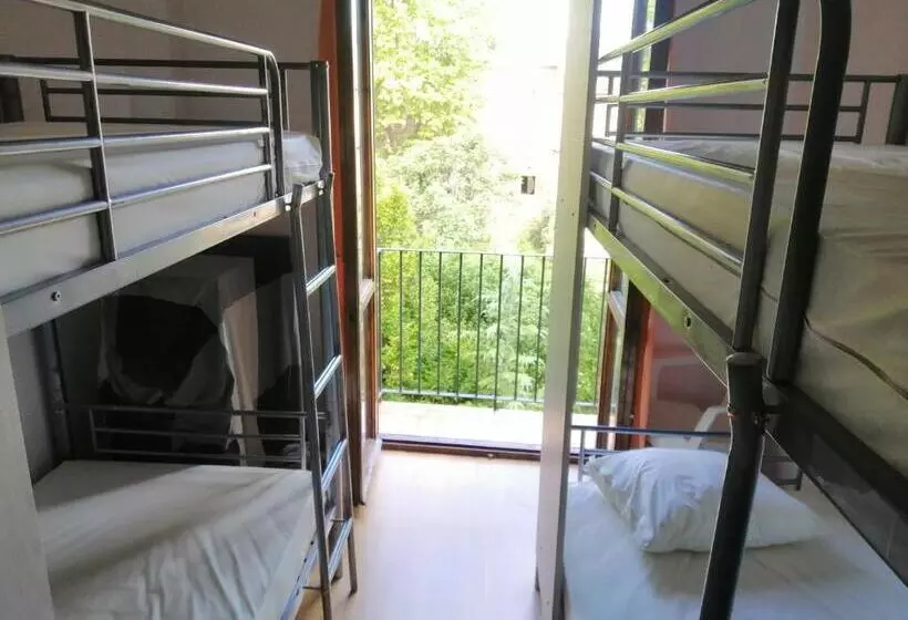 浴室共有スタンダード４人用ルーム, Albergue Puente Para Peregrinos