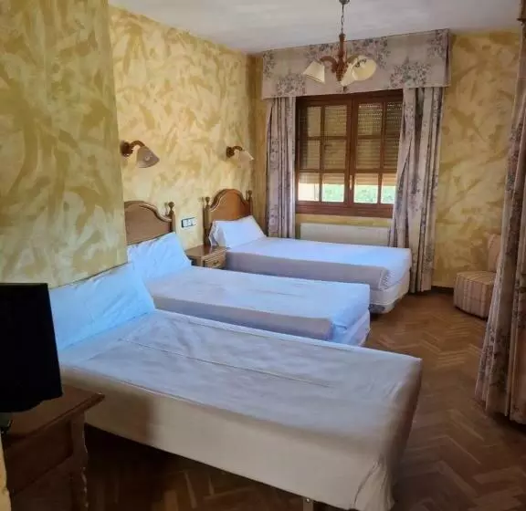 اتاق استاندارد سه نفره, Rural Hotel Las Gacelas