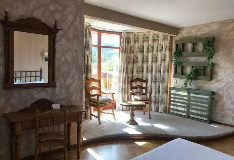 سوییت جونیور, Rural Hotel Las Gacelas