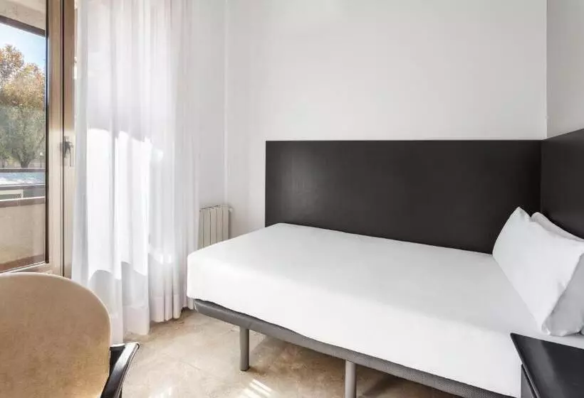 اتاق استاندارد یک نفره, Victoria Valdemoro