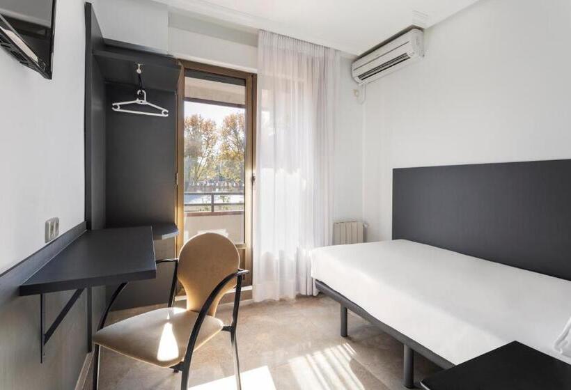 اتاق استاندارد یک نفره, Victoria Valdemoro