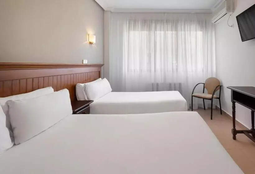 اتاق استاندارد سه نفره, Victoria Valdemoro