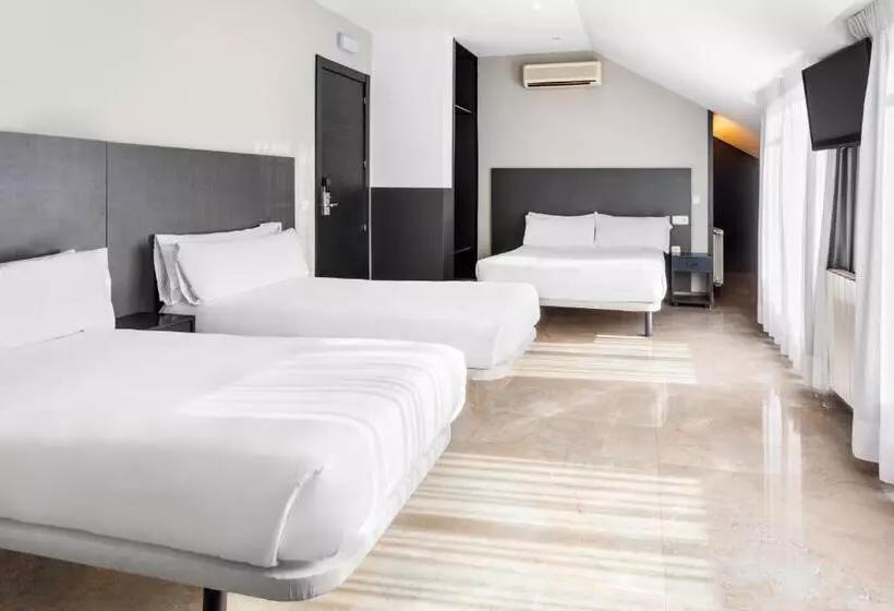 اتاق استاندارد چهار تخته, Victoria Valdemoro