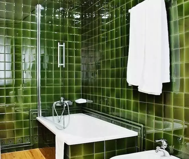 اتاق استاندارد سه نفره, Hospedium Hotel La Marina Costa Da Morte
