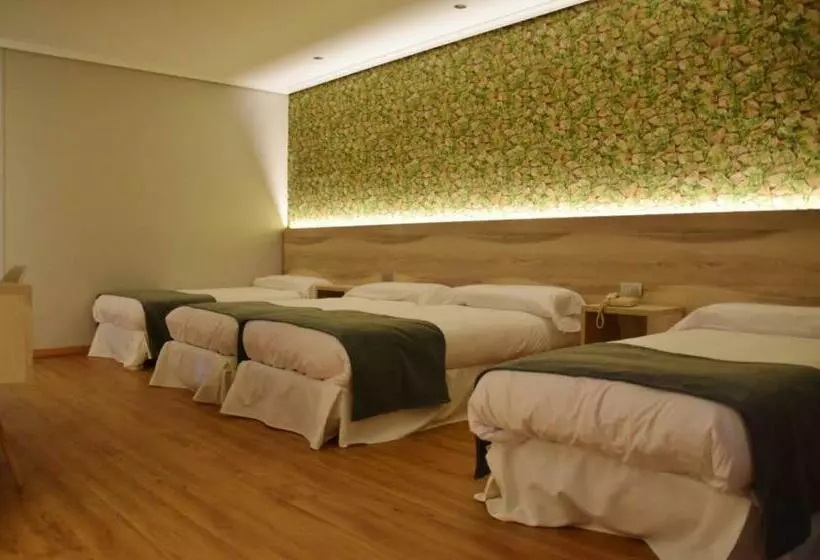 اتاق استاندارد چهار تخته, Hospedium Hotel La Marina Costa Da Morte