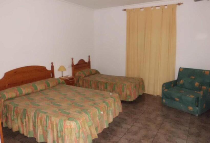 スタンダードトリプルルーム, Hostal El Mirador
