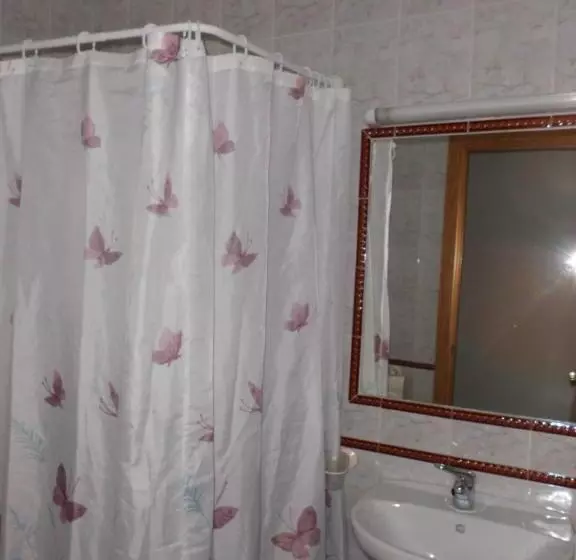 スタンダードインサイドビュールーム, Hostal El Mirador