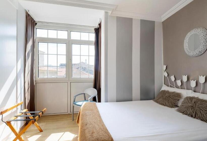 חדר סטנדרט לשלושה, Alda Puerta del Sol