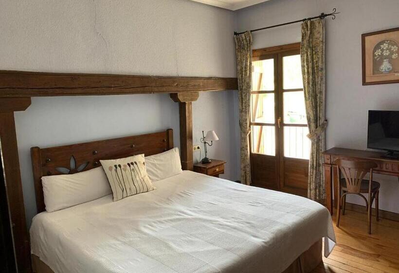 スタンダードルーム, Charle