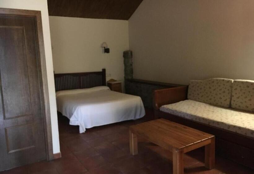 スーペリアールーム, Charle