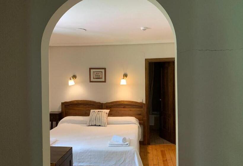 اتاق استاندارد, Charle