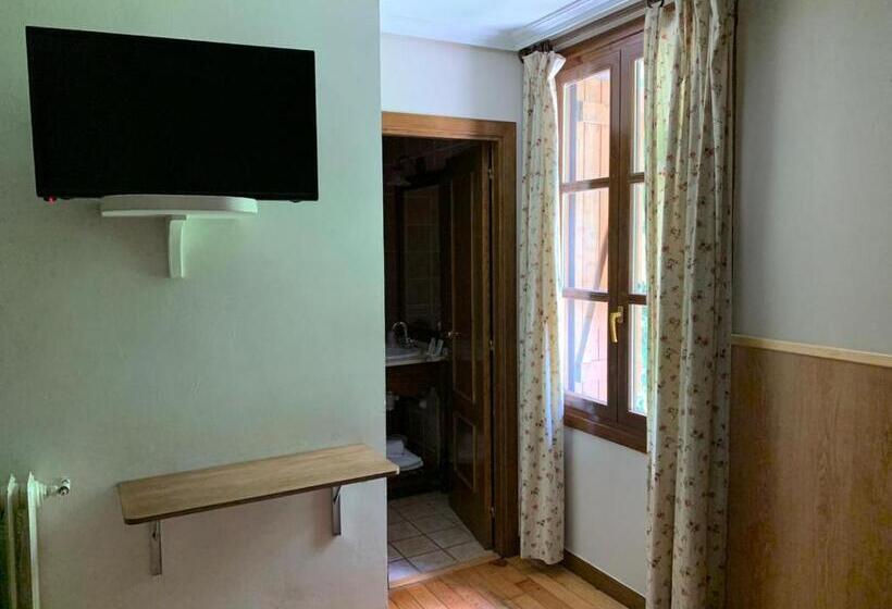 スタンダードルーム, Charle