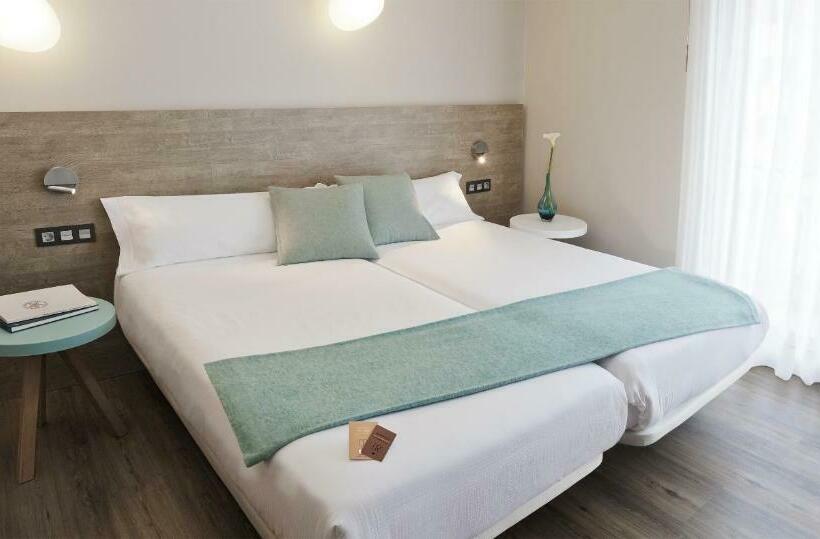 غرفة قياسية, Dos Rios Central