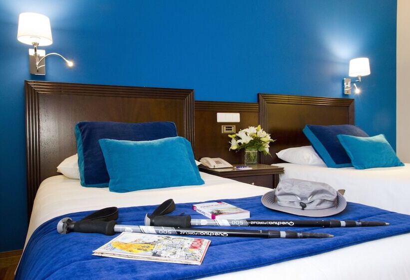 Номер Стандарт с Террасой, Escuela Santa Brigida