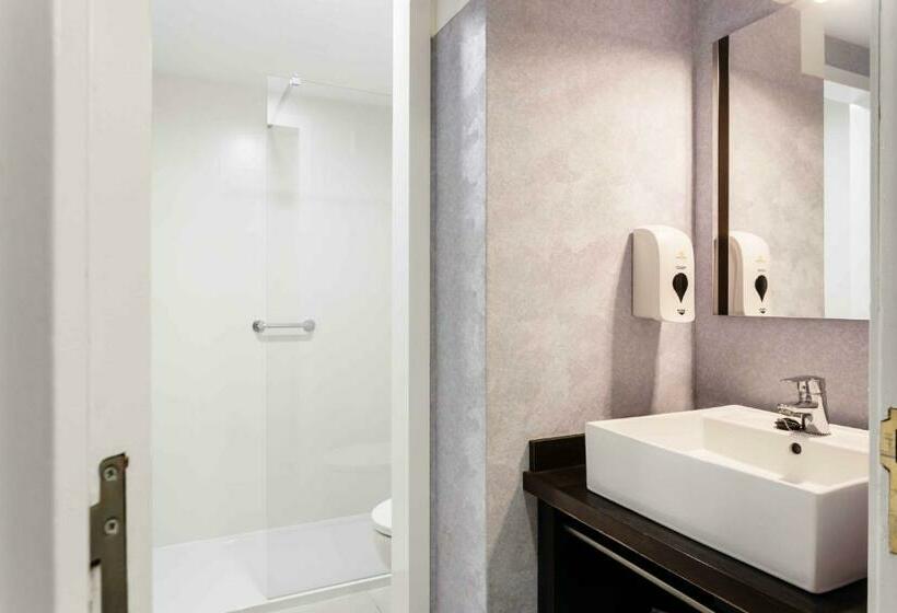 四人标准间, Oroel Hotel & Spa