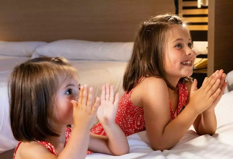 Familienzimmer, Oroel Hotel & Spa