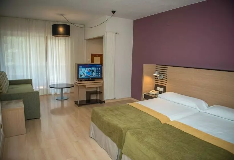 Familienzimmer, Oroel Hotel & Spa