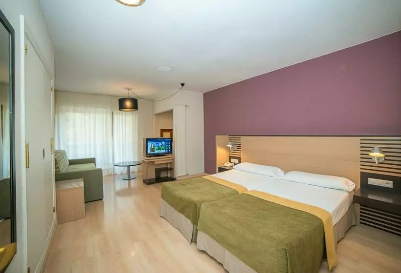 Familienzimmer, Oroel Hotel & Spa