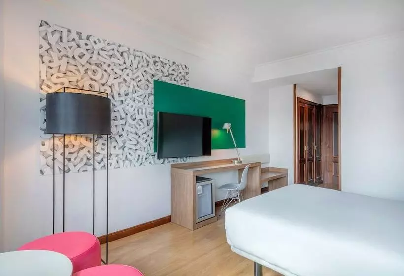 اتاق استاندارد, Santiago Plaza Affiliated By Meliá